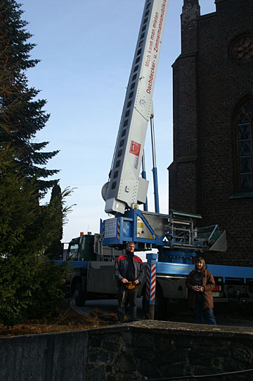 Kranvermietung / Kranverleih - Kran, Mobilkran, Autokran, Dachdeckerkran, Zimmermannskran mieten oder leihen bei Kranverleih / Kranvermietung Michael Enders in der Eifel - Region  Hocheifel - Nordeifel - Vulkaneifel - Vordereifel  Bitburg, Daun, Adenau, Bad Mnstereifel, Gerolstein, Kaisersesch, Mendig, Mnstermaifeld, Nideggen, Prm, Monschau, Wittlich, Manderscheid. Im Sden grenzt die Eifel an den Rhein mit den Stdten Koblenz, Neuwied, Andernach, Weienthurm, Bad Breisig, Sinzig, Remagen. Im Norden der Eifel fliet die Ahr mit den anliegenden Stdten Bad Neuenahr, Ahrweiler, Altenahr, Ahrbrck. 