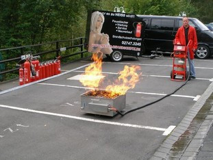 Wagner-Brandschutz in Nauroth, Westerwald WW- Feuerlscher - Brandschutzschulungen - Feuerlscher-Service -  Wandhydanten - RWA-Anlagen -  Brandschutzschulungen - Brandschutztraining -  Pulverlscher / Pulverfeuerlscher / Pulveraufladelscher / Wasserlscher / Wasserfeuerlscher / Wasseraufladelscher / Schaumlscher / Schaumfeuerlscher / Schaumaufladelscher / Fettbrandlscher / Fettbrandfeuerlscher / Kohlendioxidlscher / Kohlendioxidfeuerlscher / Metallbrandlscher / Metallbrandfeuerlscher